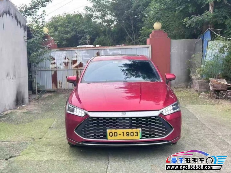 抵押车出售22年比亚迪秦轿车