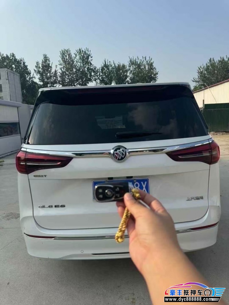22年别克GL8轿车抵押车出售