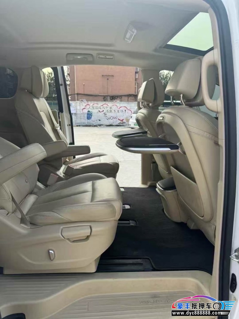 22年别克GL8轿车抵押车出售