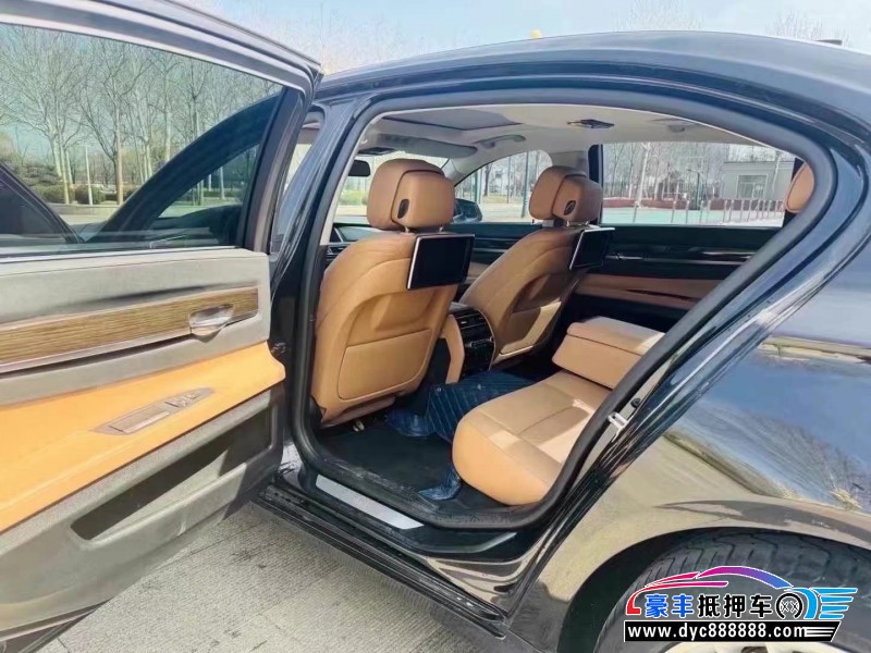 15年宝马7系轿车抵押车出售