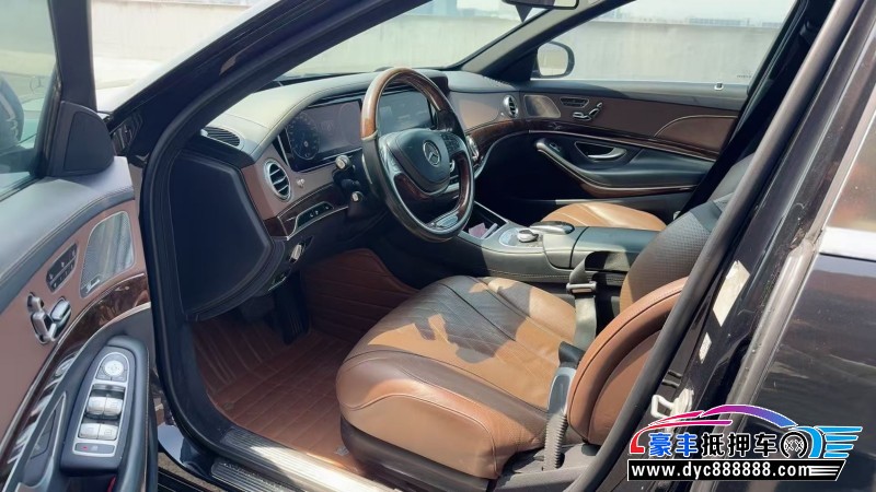 17年奔驰迈巴赫S级轿车抵押车出售