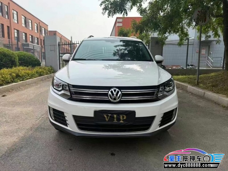 抵押车出售15年大众途观轿车