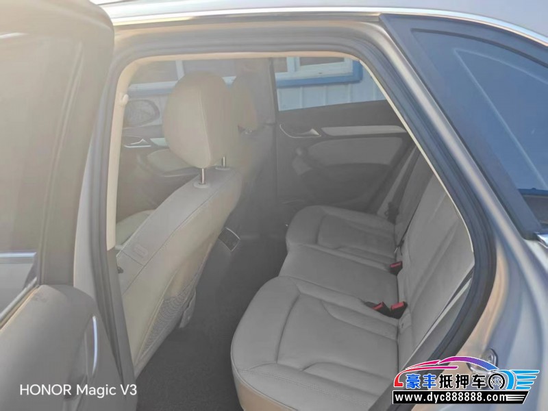 13年奥迪Q3轿车抵押车出售