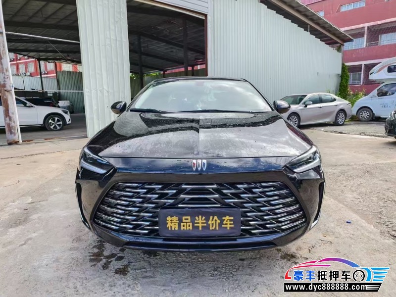 抵押车出售24年别克君威轿车
