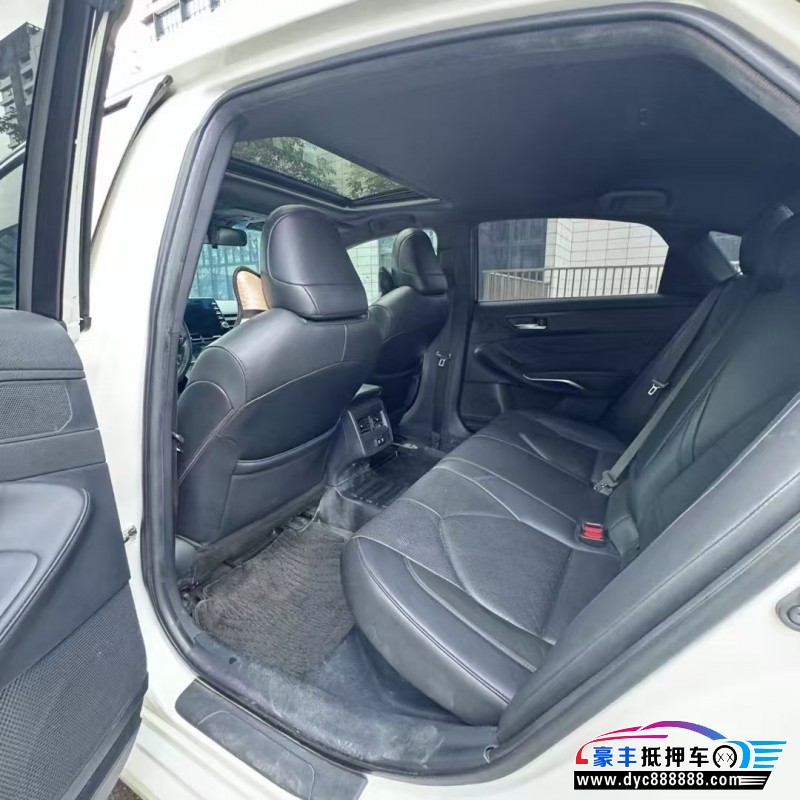 19年丰田亚洲龙轿车抵押车出售