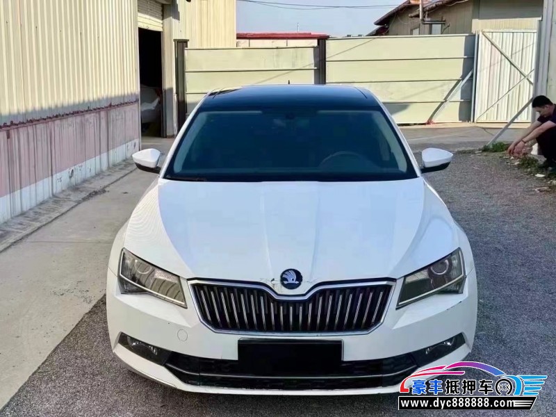 抵押车出售16年斯柯达速派轿车