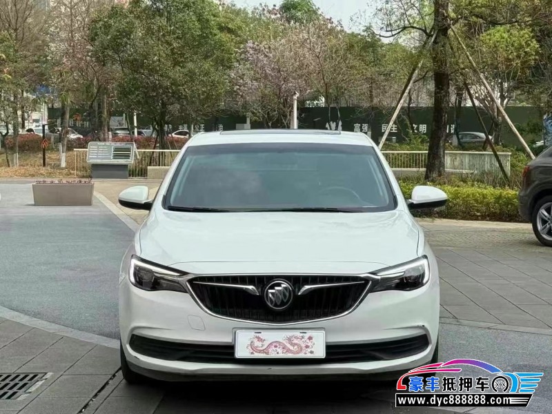 抵押车出售21年别克英朗轿车