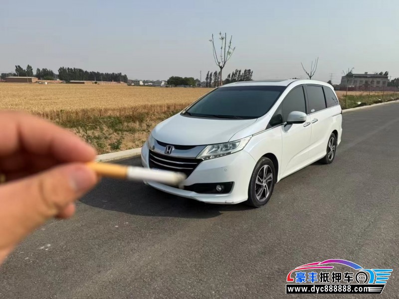 抵押车出售17年本田奥德赛轿车
