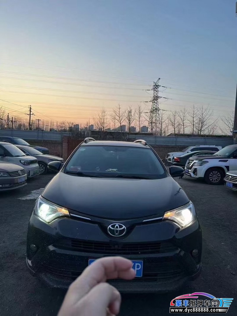 抵押车出售17年丰田RAV4SUV