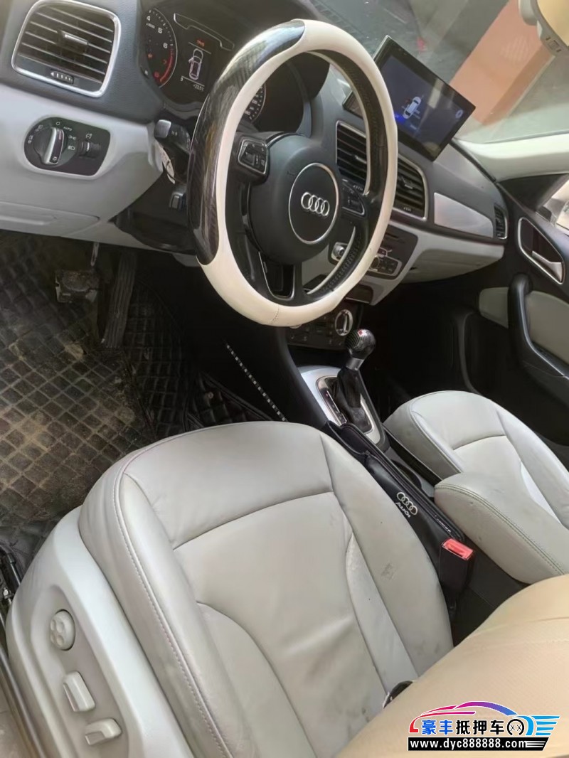 13年奥迪Q3轿车抵押车出售