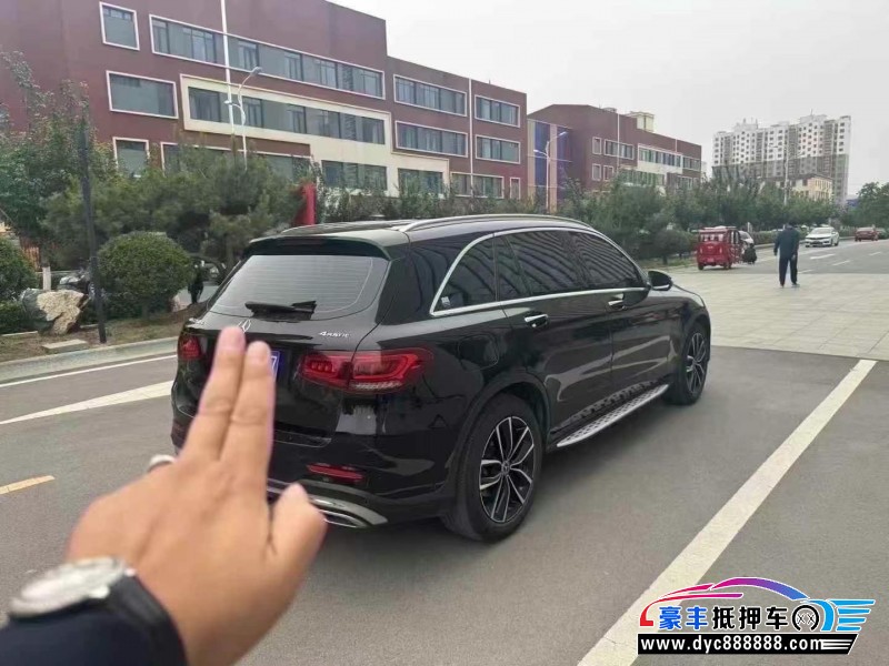 20年奔驰GLC轿车抵押车出售