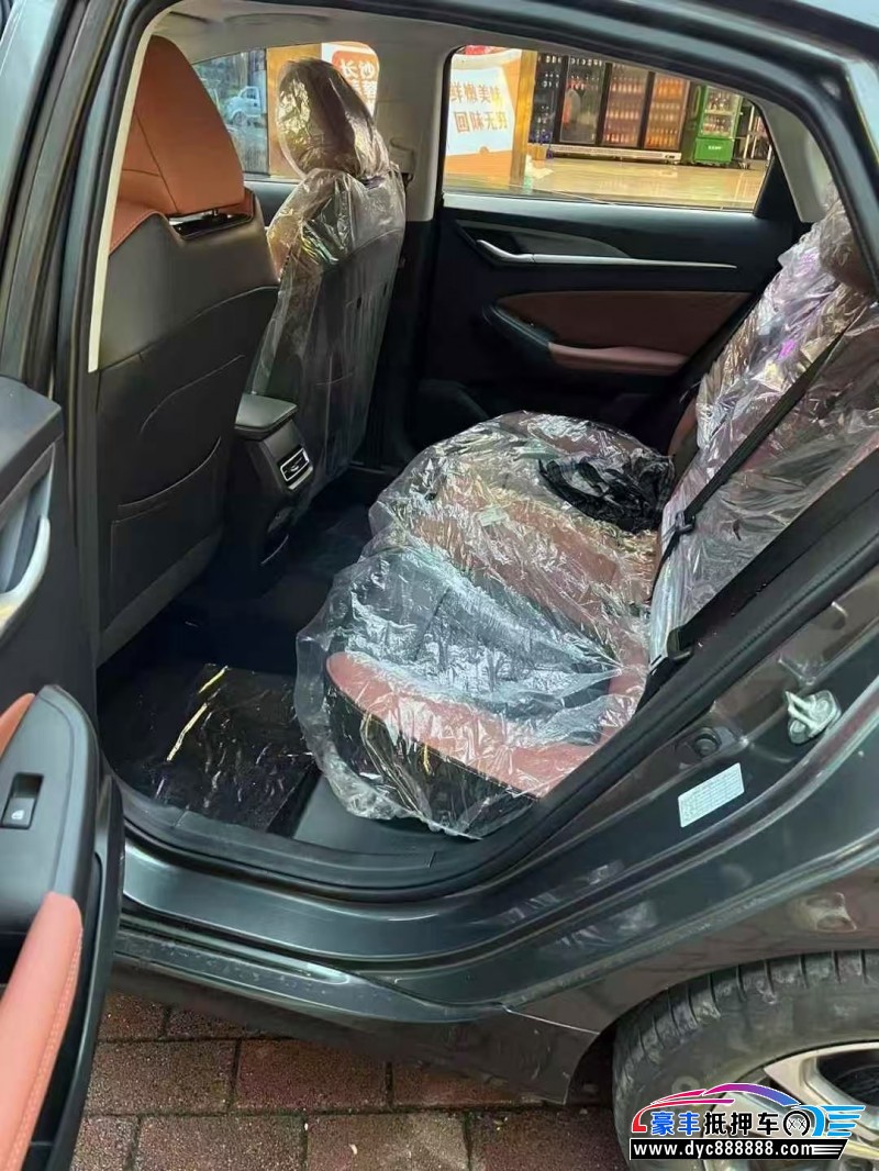 25年长安逸动轿车抵押车出售