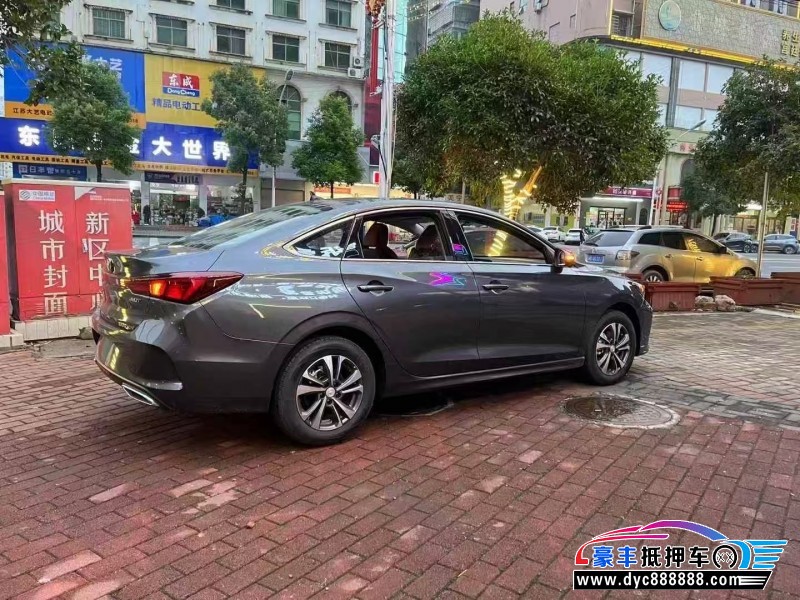 25年长安逸动轿车抵押车出售