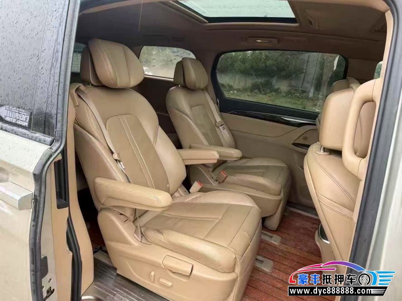 17年别克GL8MPV抵押车出售