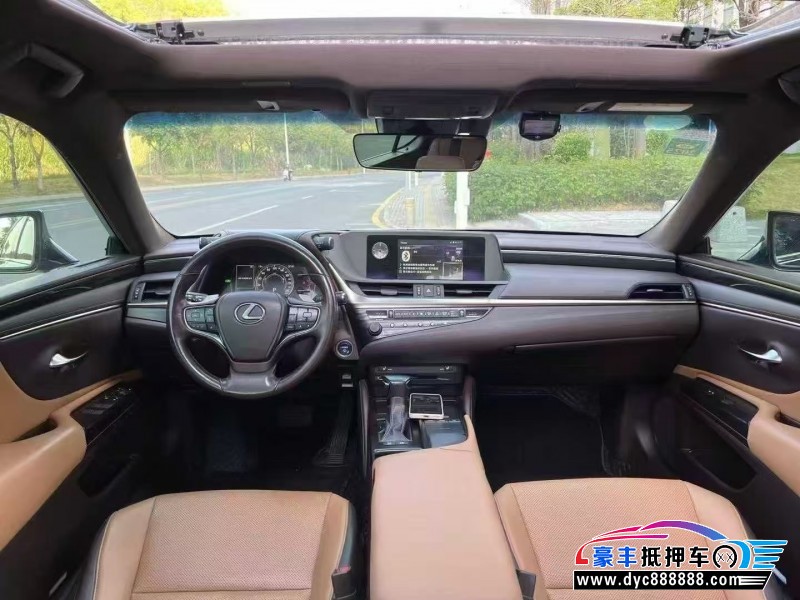 19年雷克萨斯ES轿车抵押车出售