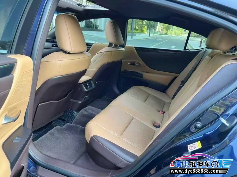 19年雷克萨斯ES轿车抵押车出售