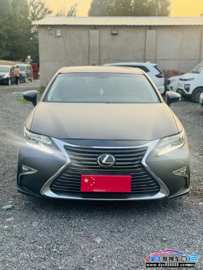 16年雷克萨斯ES轿车抵押车出售