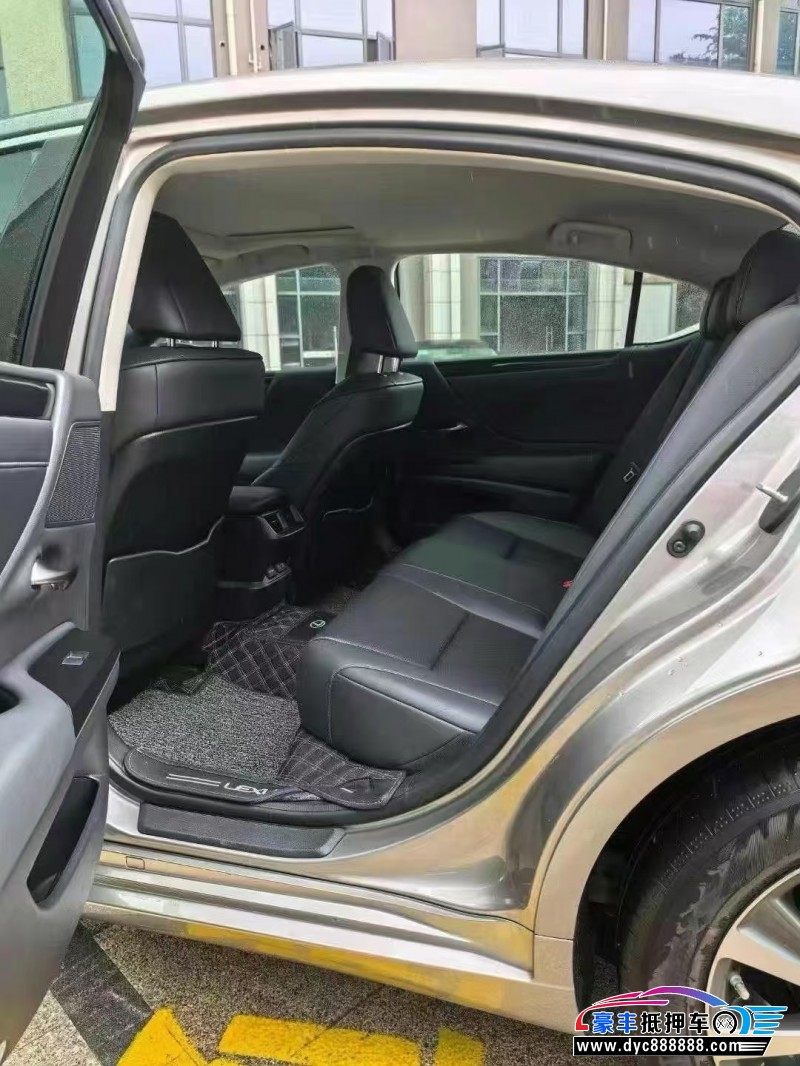 21年雷克萨斯ES轿车抵押车出售