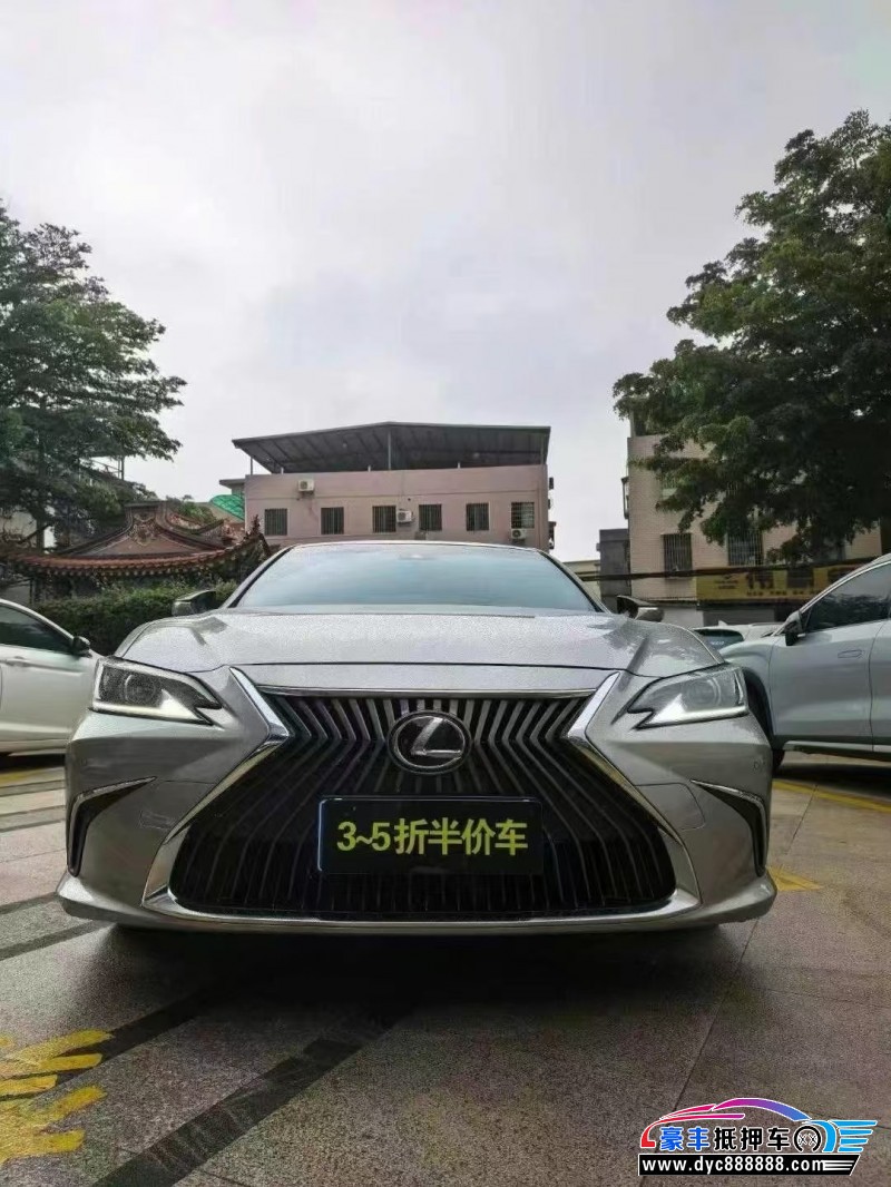 21年雷克萨斯ES轿车抵押车出售