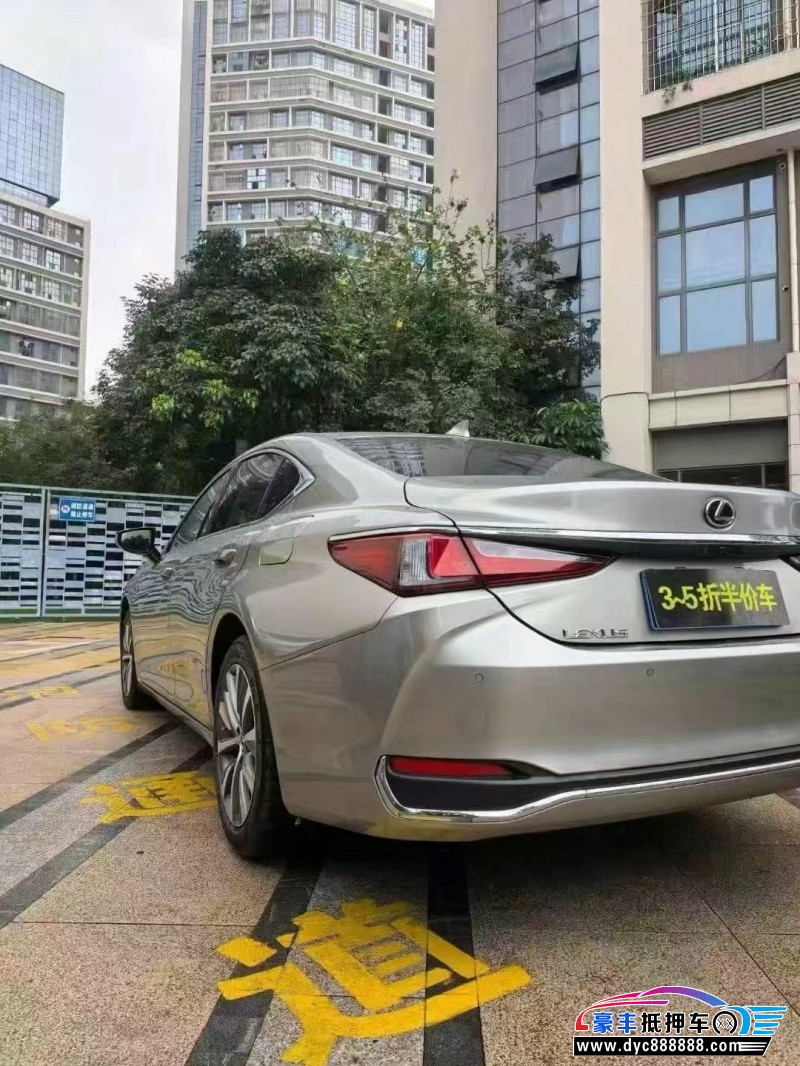 21年雷克萨斯ES轿车抵押车出售
