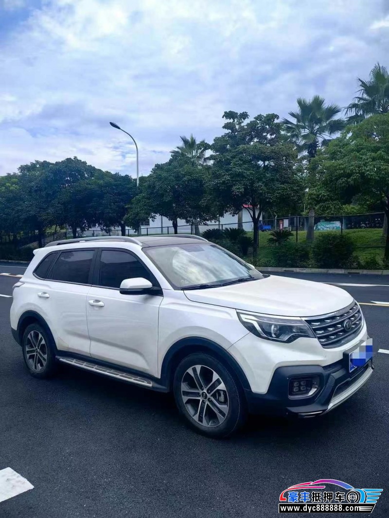 20年起亚智跑轿车抵押车出售