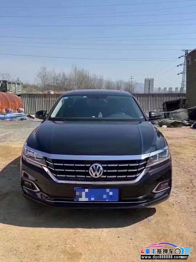 抵押车出售19年大众帕萨特轿车