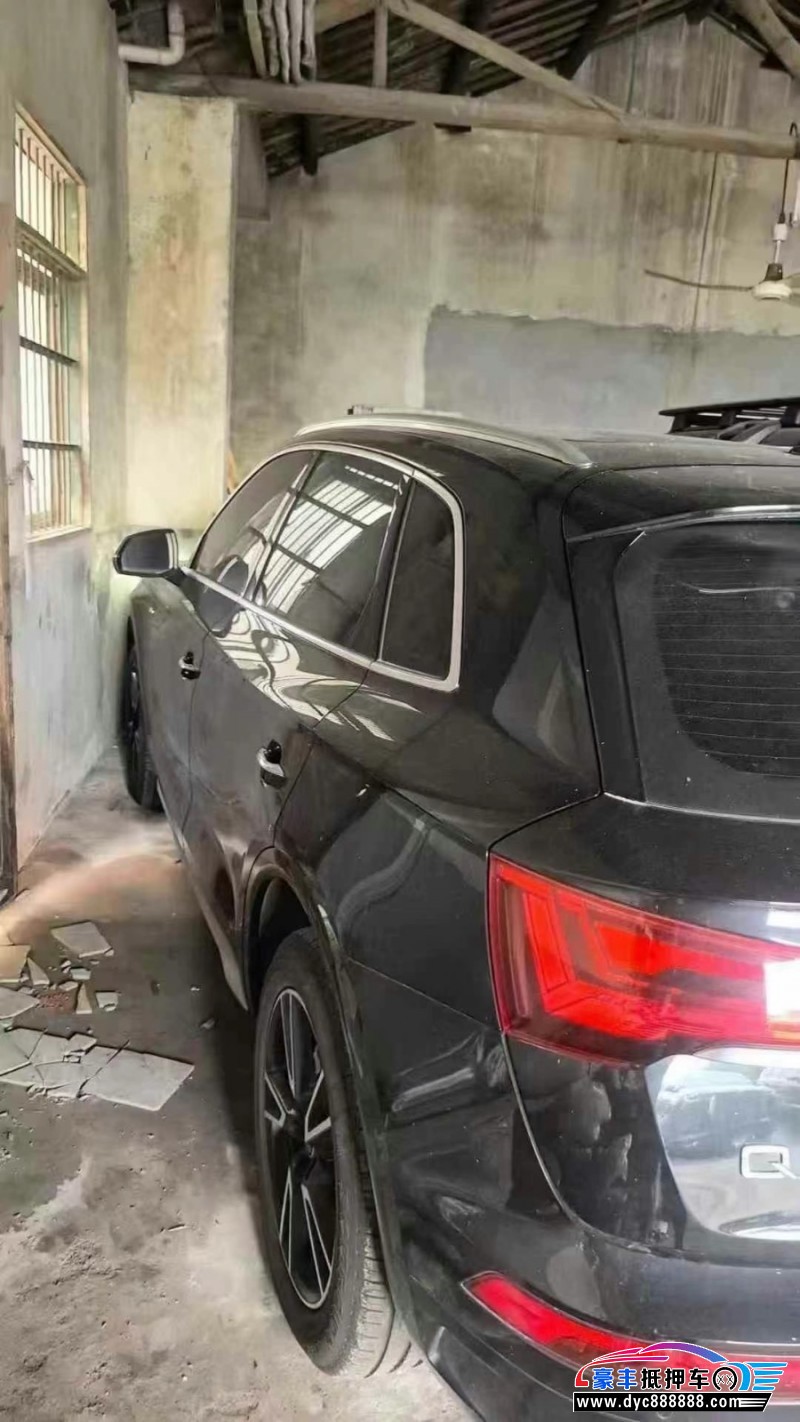 24年奥迪Q5轿车抵押车出售