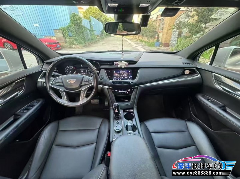 21年凯迪拉克XT5轿车抵押车出售