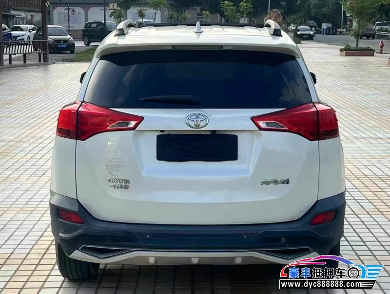 16年丰田RAV4轿车抵押车出售