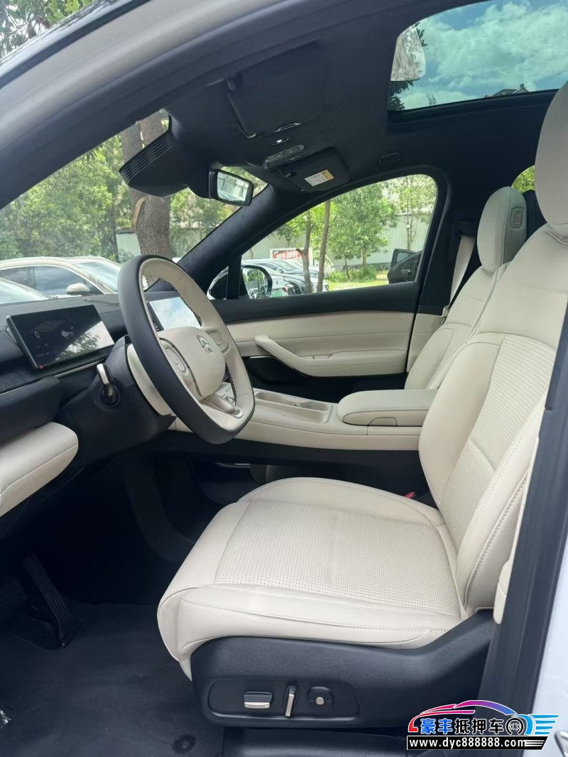 25年蔚来ES6轿车抵押车出售