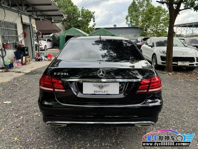 16年奔驰E轿车抵押车出售