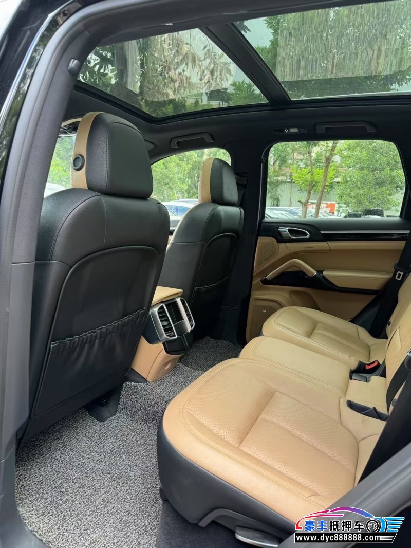 16年保时捷卡宴轿车抵押车出售