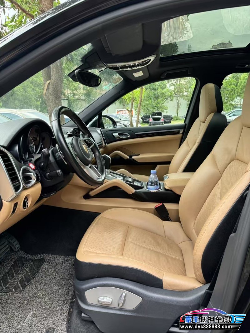 16年保时捷卡宴轿车抵押车出售