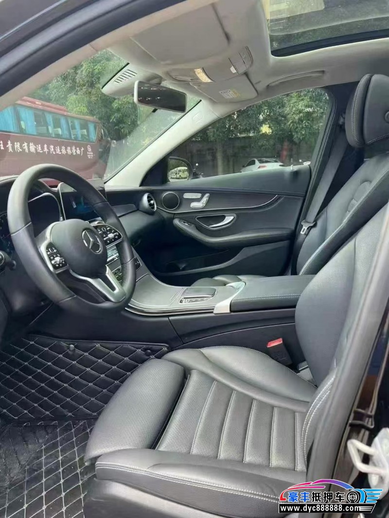 19年奔驰C轿车抵押车出售