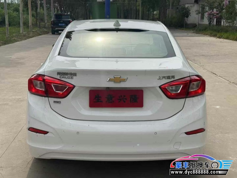 17年雪佛兰科鲁兹轿车抵押车出售