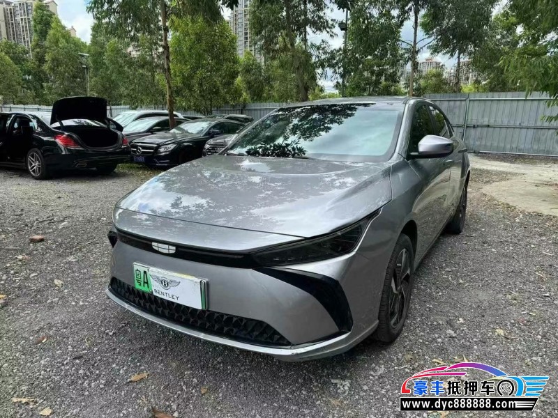 24年吉利几何轿车抵押车出售