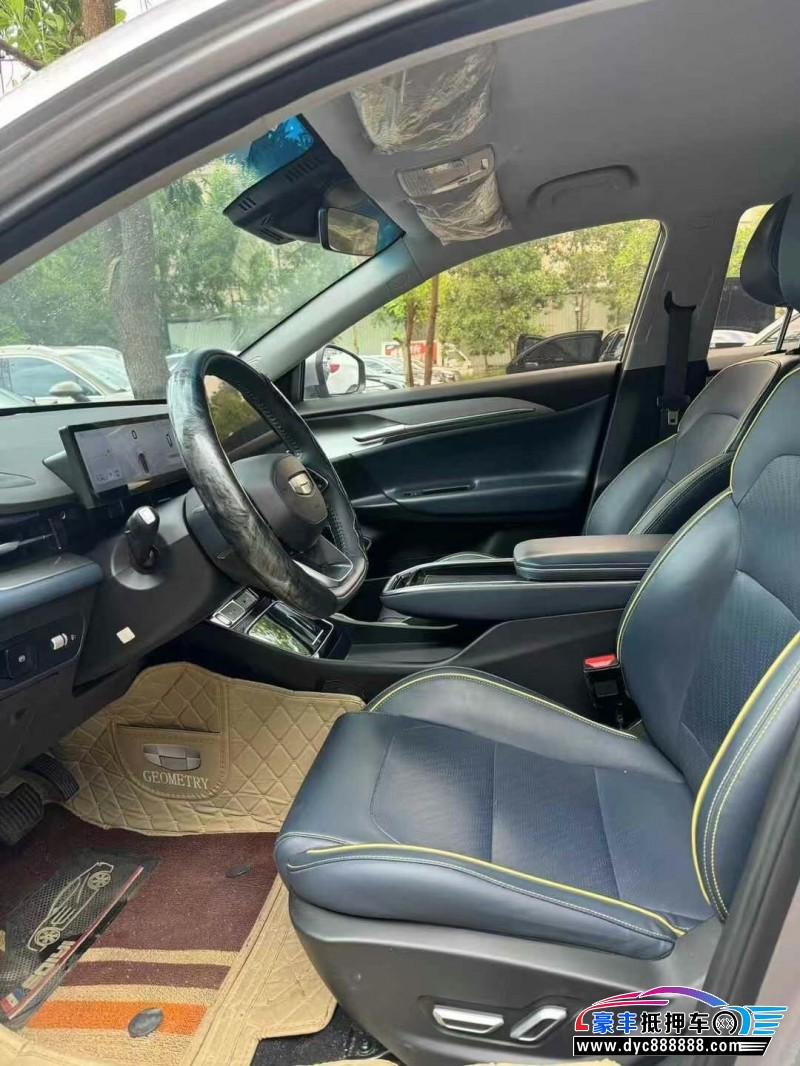 24年吉利几何轿车抵押车出售