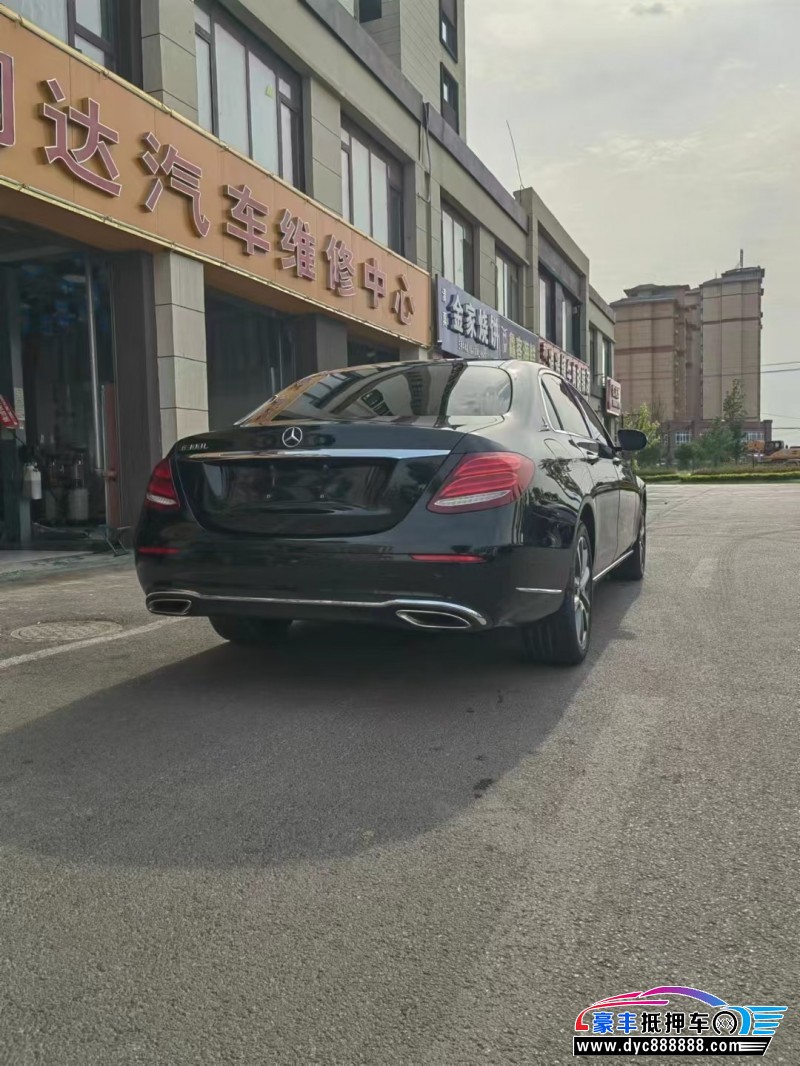 17年奔驰E轿车抵押车出售