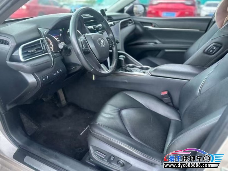 21年丰田凯美瑞轿车抵押车出售