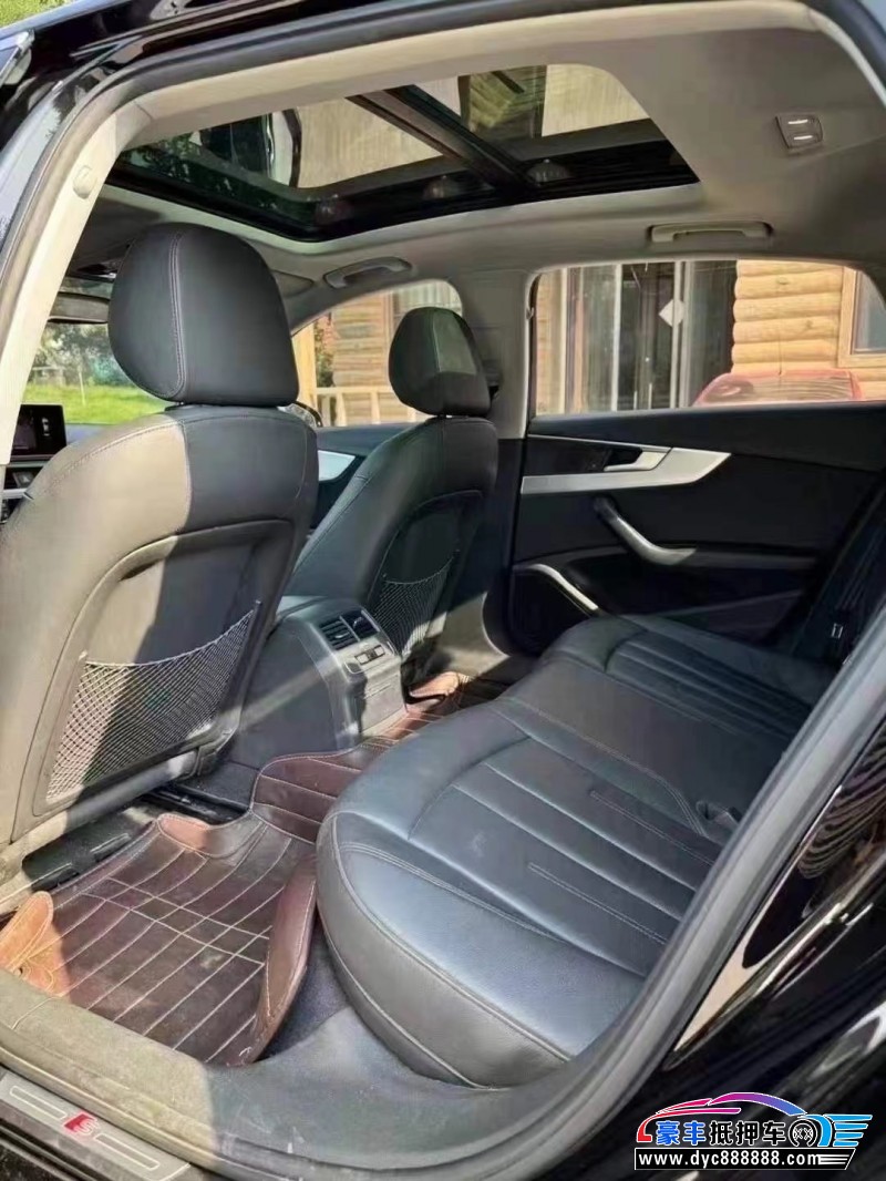 19年奥迪A4L轿车抵押车出售