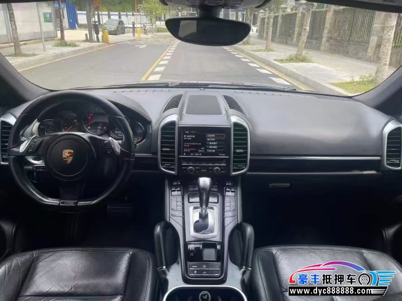 11年保时捷卡宴轿车抵押车出售