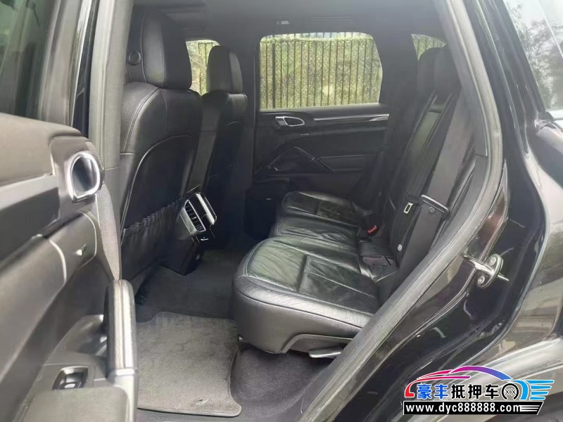 11年保时捷卡宴轿车抵押车出售