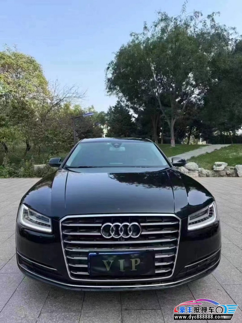 抵押车出售17年奥迪A8L轿车