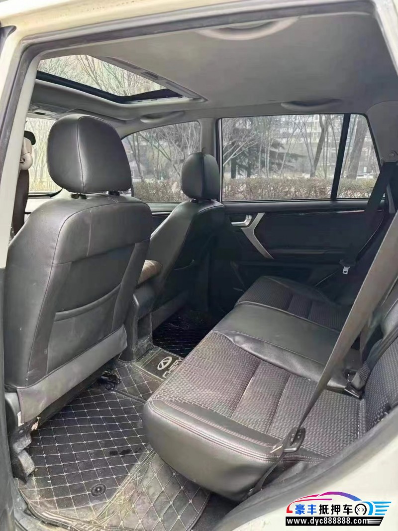 17年奇瑞瑞虎3轿车抵押车出售