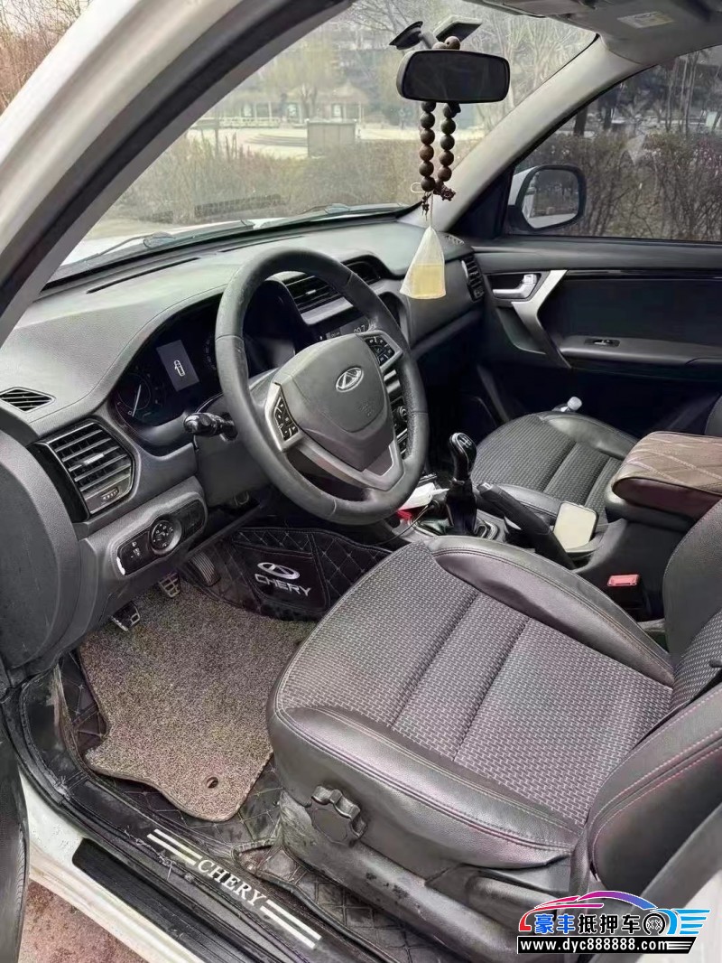 17年奇瑞瑞虎3轿车抵押车出售