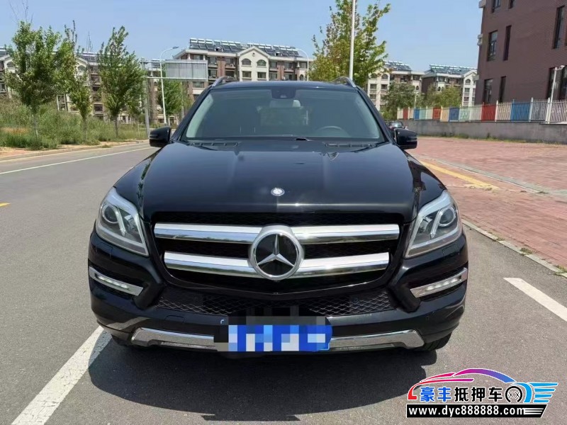 15年奔驰GL轿车