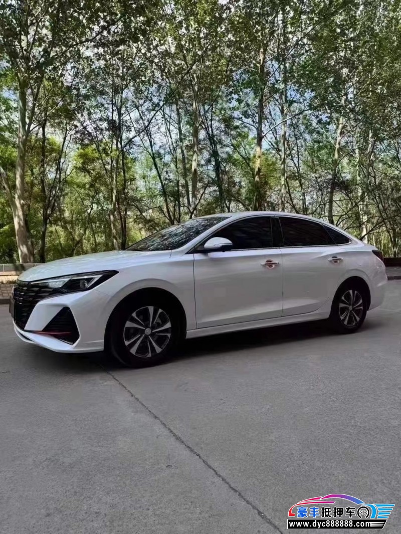 24年长安逸动轿车抵押车出售