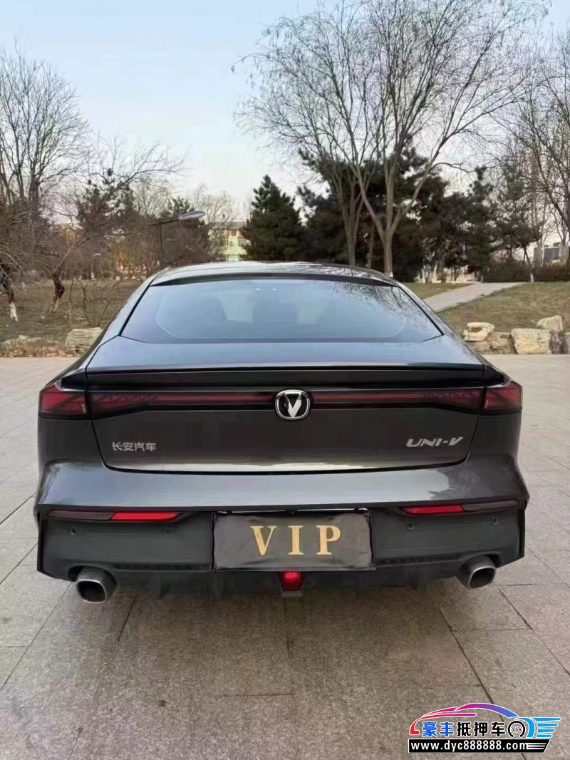 24年长安长安UNI轿车抵押车出售