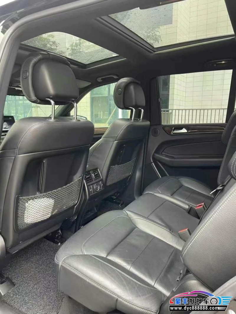 19年奔驰GLS轿车抵押车出售