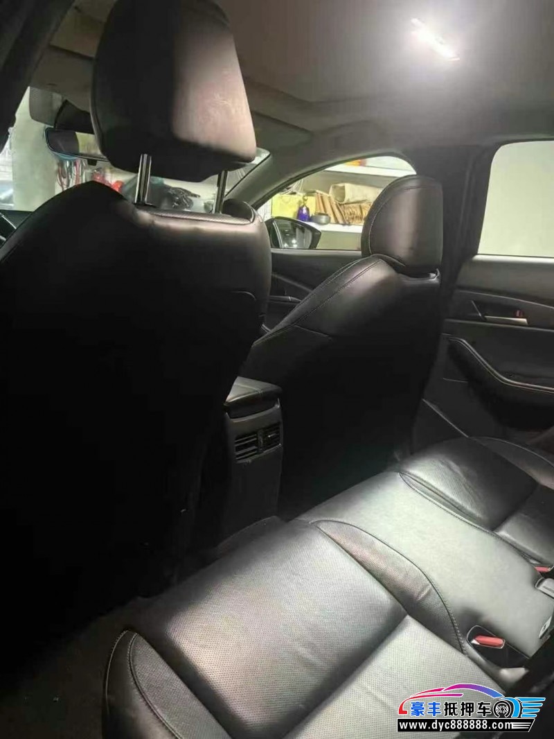 22年马自达cx30轿车抵押车出售